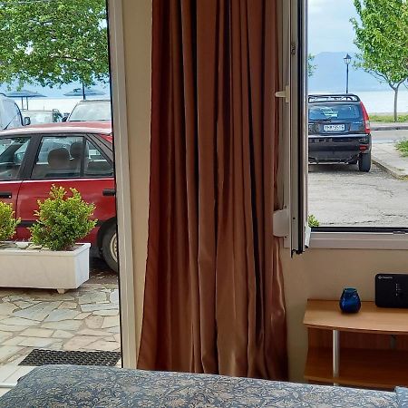 Pel House Apartment Nafpaktos Bagian luar foto