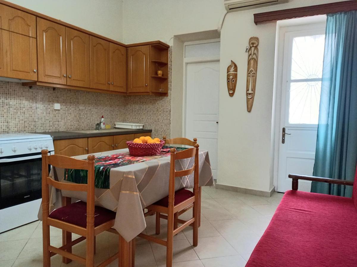 Pel House Apartment Nafpaktos Bagian luar foto